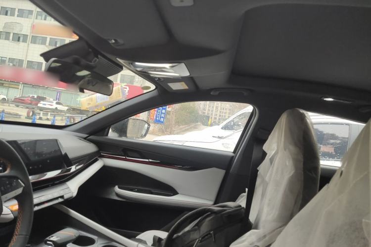 Used Changan UNI-V iDD 2024 Blue Whale Smart Electric iDD 136km Luxury Model