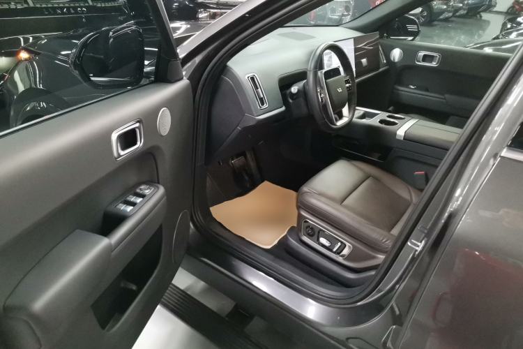 Used Li Auto L9 2022 Max model