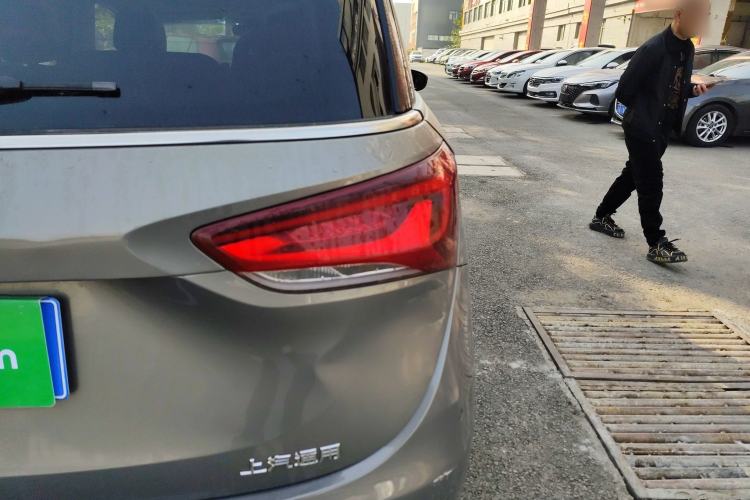 Used Buick GL6 2018 18T 6-Seater Luxury Model
