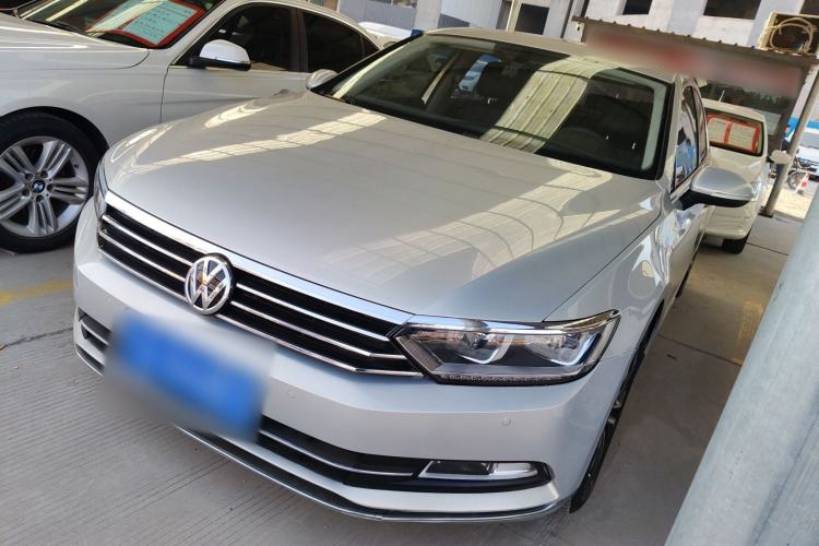 Used Volkswagen Magotan 2017 380TSI DSG Luxury Model