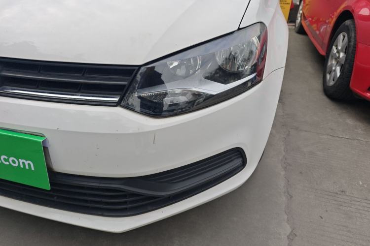 Used Volkswagen Polo 2016 1.4L Manual Fashion Model