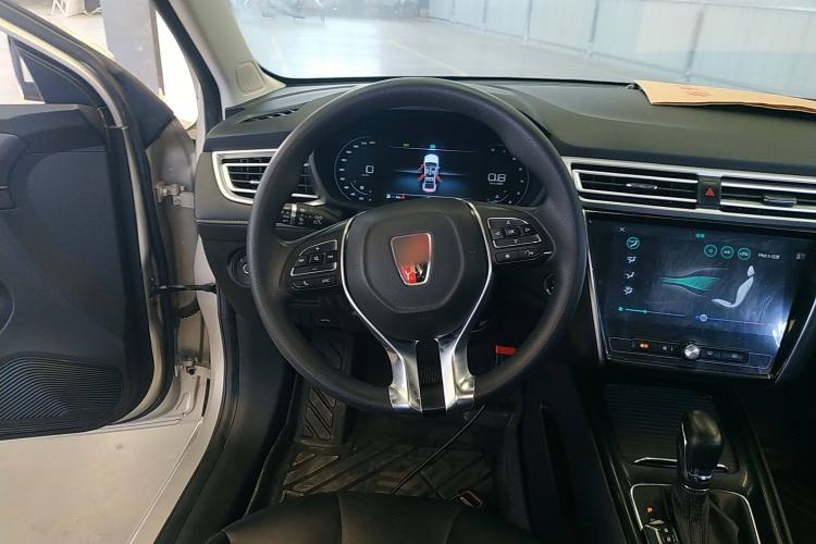 Used Roewe i5 2020 1.5L Automatic 4G Connect Luxury Flagship Edition
