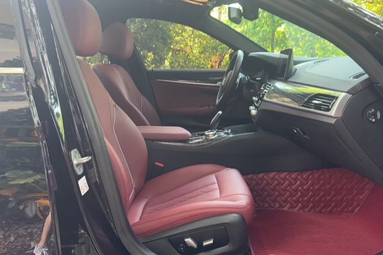 Used BMW 5 Series 2022 530Li Leading Model M Sport Package
