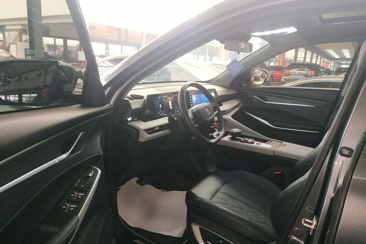 Used Changan CS75 PLUS 2024 3rd Generation Champion Edition 1.5T Intelligent Drive Dynamic Model
