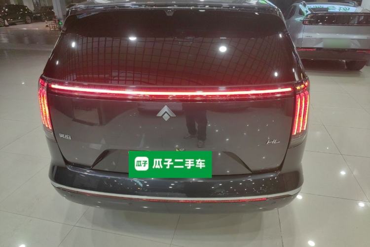 Used  HL 2025 350 Max Six-Seater LiDAR Version
