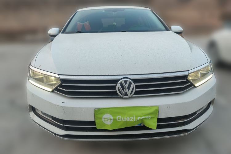 Used Volkswagen Magotan 2017 330TSI DSG Luxury Model
