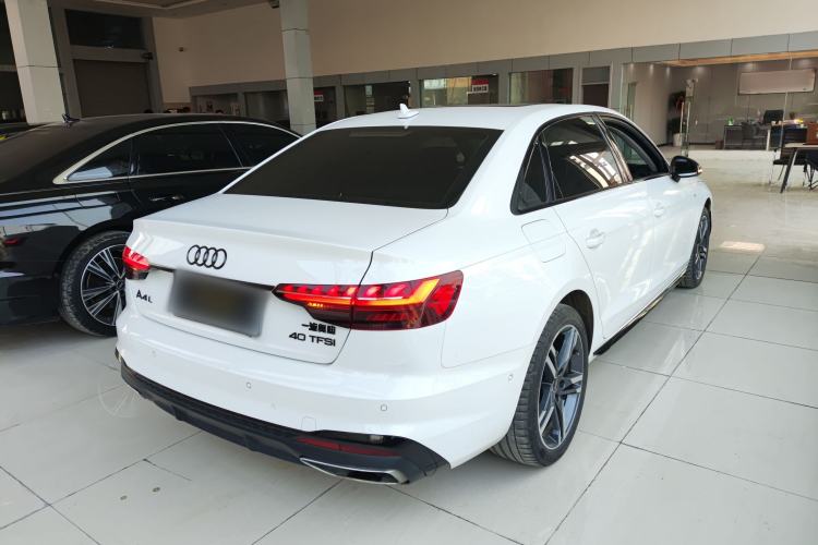 Used Audi A4L 2022 40 TFSI Luxury Dynamic Model
