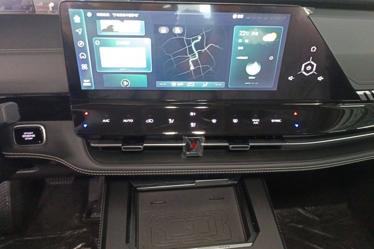 Used Changan UNI-K iDD 2024 Chuzhi iDD 1.5T 135km Smart & Fun Model
