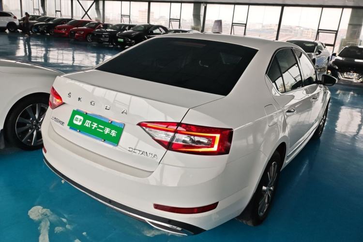 Used Skoda Octavia 2020 TSI230 DSG SmartDrive Luxury Edition