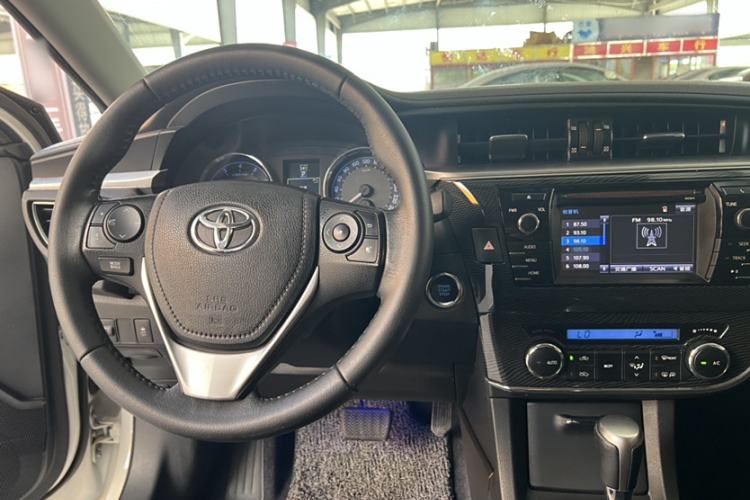 Used Toyota Corolla 2014 1.8L CVT GLX-i
