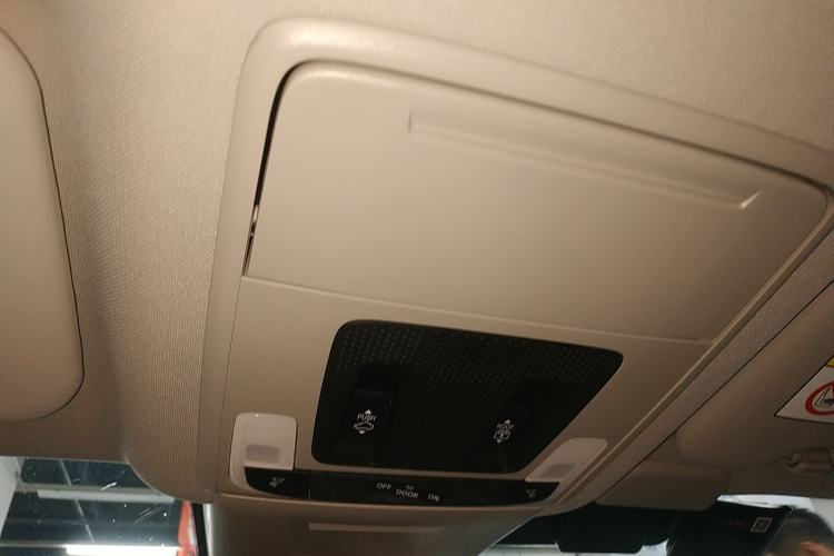 Used Honda CR-V 2023 240TURBO Two-Wheel-Drive Luxury Version 5 Seats
