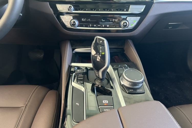 Used BMW 5 Series 2020 525Li M Sport Package