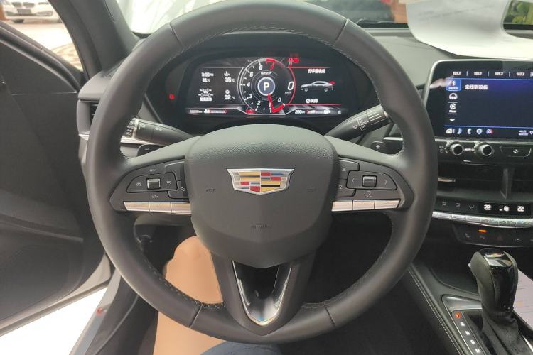 Used Cadillac CT4 2023 28T Luxury Version
