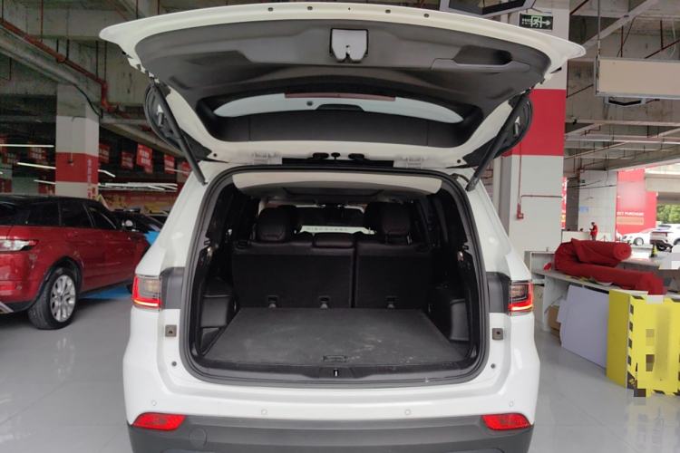 Used  Grand Commander 2020 2.0T Two-Wheel Drive Leading Edition