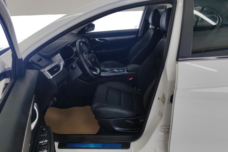 Used Geely Auto Emgrand 2019 Leading Edition 1.5L CVT Upward-Connected Model China VI Standard
