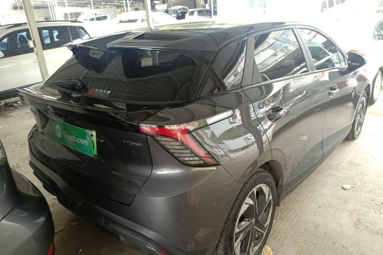 Used MG 4 EV 2023 415 km Range Sea-Faring Champion Edition
