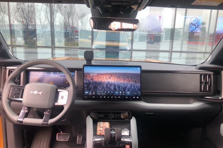 Used  Leopard 5 2023 Explore Edition
