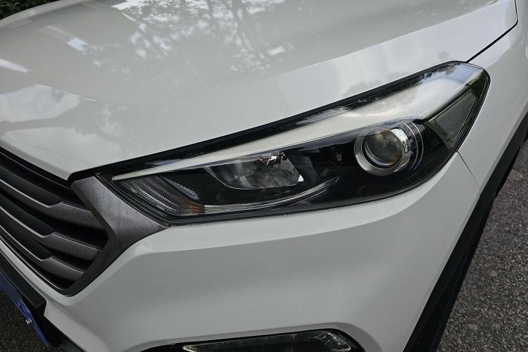 Used Hyundai Tucson 2018 1.6T Dual-Clutch Two-Wheel Drive 15th Anniversary Special Edition