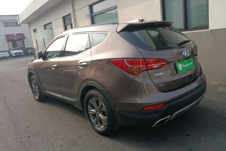 Used Hyundai Santa Fe 2013 2.4L Automatic Two-Wheel Drive Smart Version
