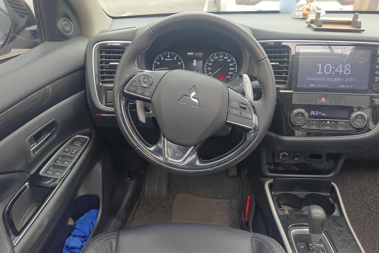 Used Mitsubishi Outlander 2019 2.4L 4x4 Zhi Xiang Edition 7 Seats China V Emission Standard