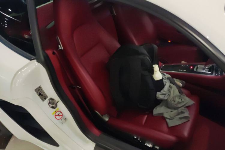 Used Porsche 718 2022 Cayman 2.0T
