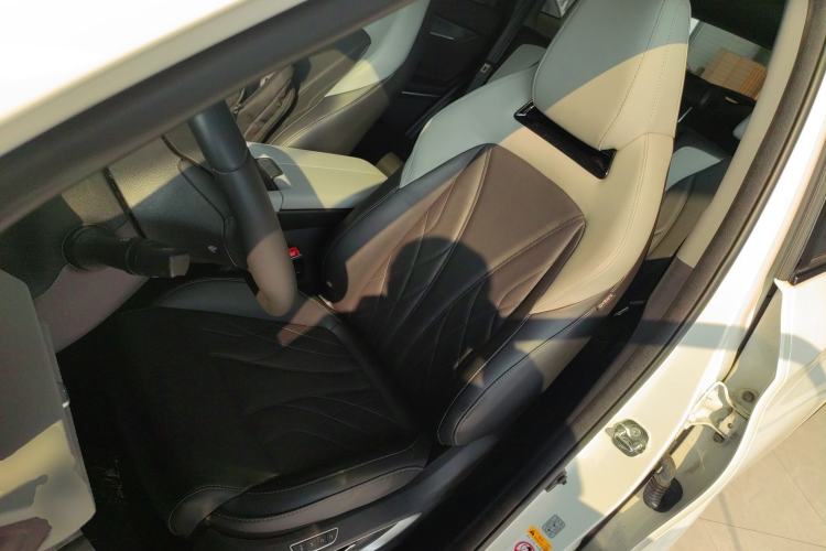 Used Changan CS75 PLUS 2024 3rd Generation Champion Edition 2.0T Intelligent Drive Performance Model