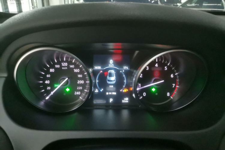 Used Land Rover Discovery Sport 2018 240 PS PURE Edition
