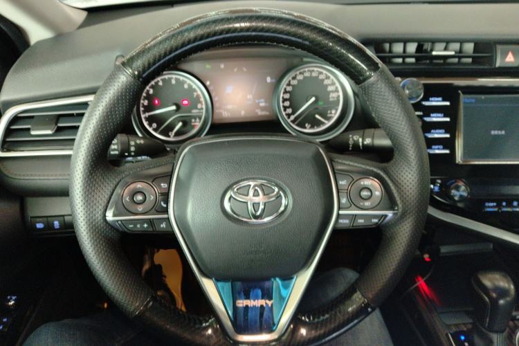 Used Toyota Camry 2018 2.0G Luxury Edition