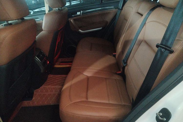 Used Haval H8 2015 2.0T Two-Wheel-Drive Elite Version