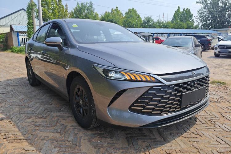 Used BYD Qin PLUS 2025 DM-i Smart Drive 55KM Leading Model
