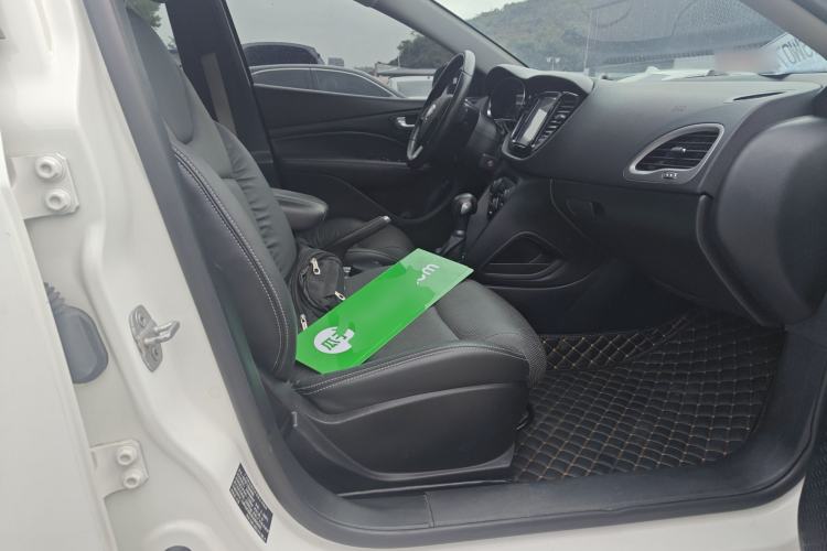 Used Fiat Viaggio 2012 1.4T Automatic Luxury Edition
