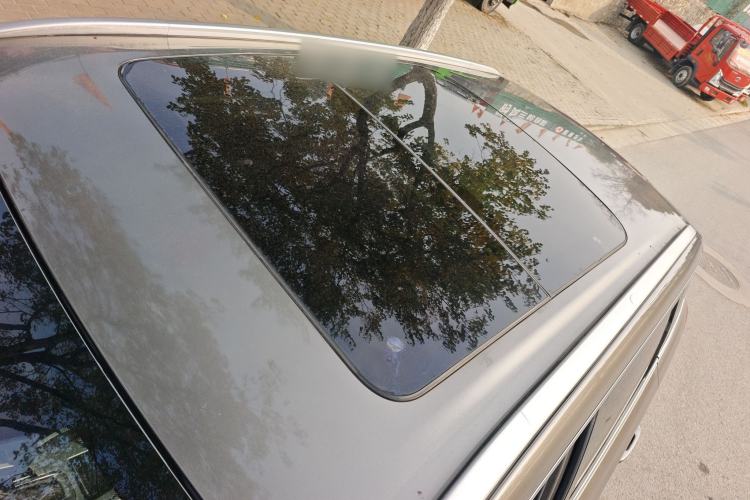 Used Geely Auto Emgrand X7 Sport 2018 1.8TD Automatic Two-Wheel Drive ZhiZun Model with 4G Connectivity
