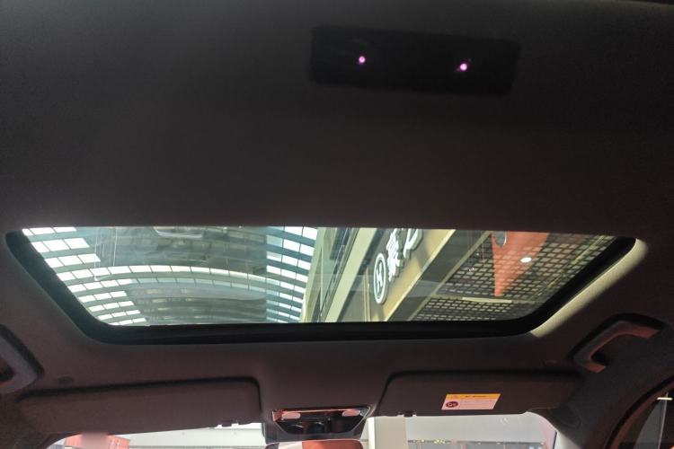 Used Li Auto L8 2023 Pro Model
