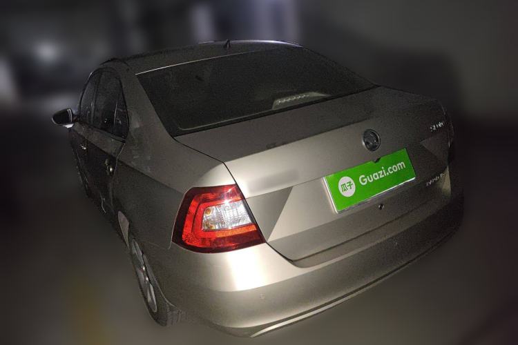 Used Skoda Rapid 2013 1.6L Automatic Smart Selection Model
