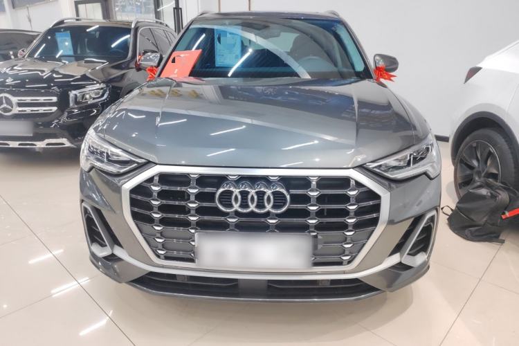 Used Audi Q3 2022 40 TFSI Fashion Dynamic Model