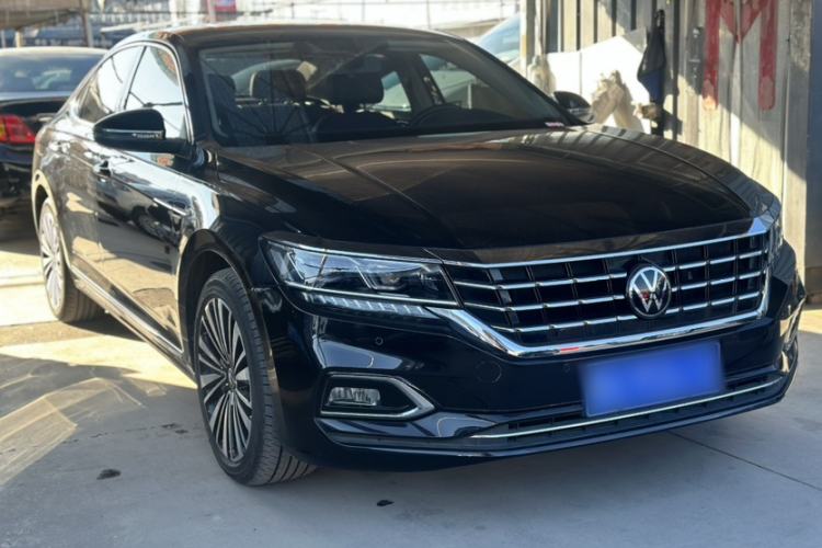Used Volkswagen Passat 2020 Revised Version 330TSI Luxury Edition China VI Standard
