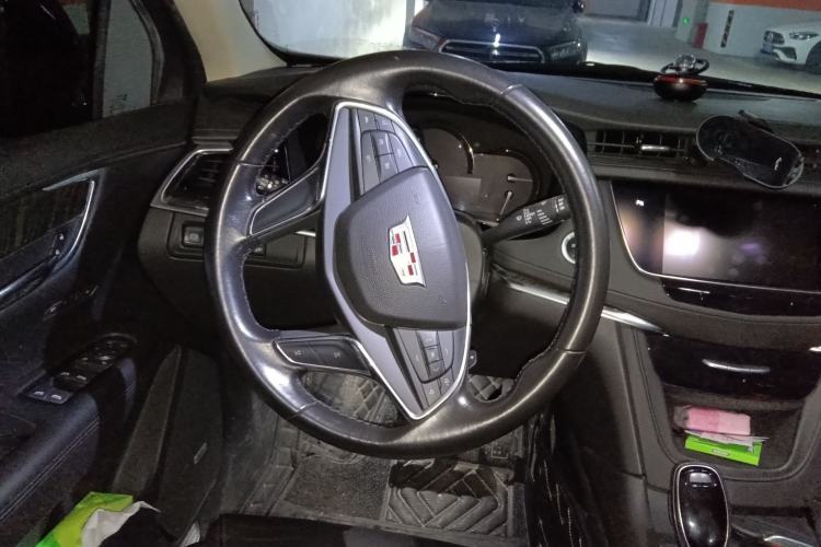 Used Cadillac XT5 2016 25T Luxury Model