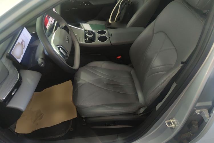 Used Geely Galaxy L6 2025 EM-i 140km Starship Edition
