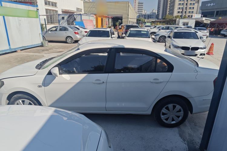 Used Volkswagen Jetta 2015 1.6L Manual Fashion Edition
