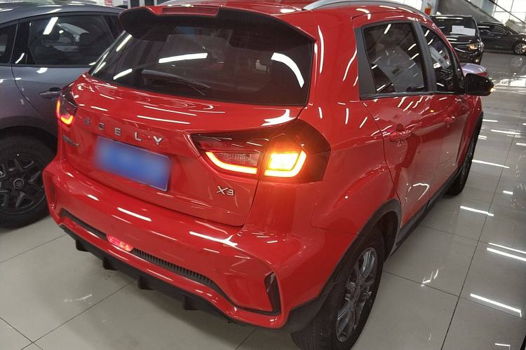 Used Geely Auto Vision X3 2021 PRO 1.5L CVT Deluxe Model
