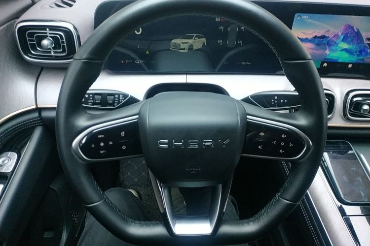 Used Chery Tiggo 9 C-DM 2025 1.5T 106KM Ultra-Comfort Edition 5 Seats Lithium-NMC
