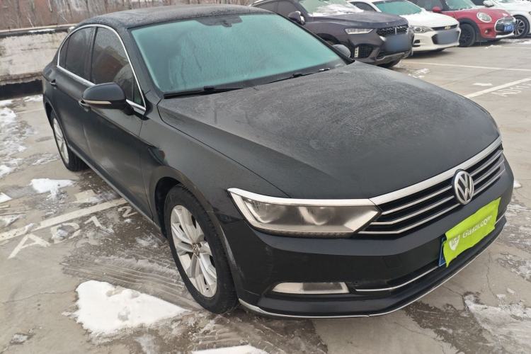 Used Volkswagen Magotan 2017 330TSI DSG Luxury Model
