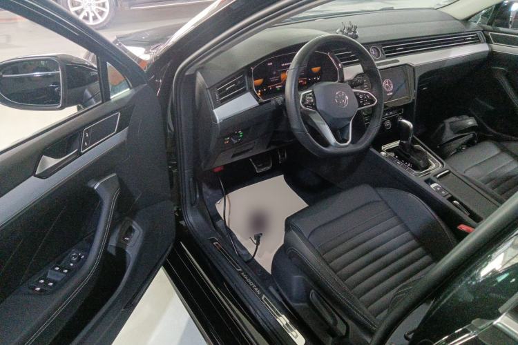 Used Volkswagen Magotan 2025 Zhongxiang Version 280TSI DSG Comfort Edition
