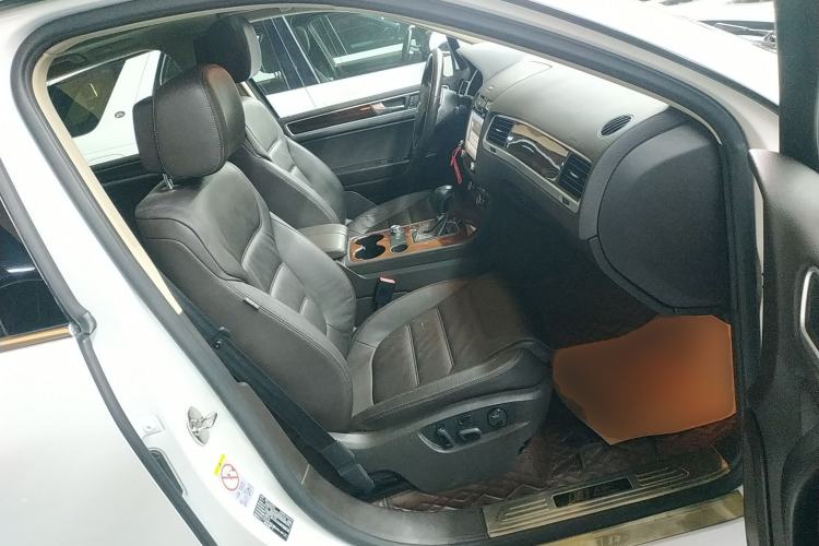 Used Volkswagen Touareg 2011 3.0 TSI Standard Version