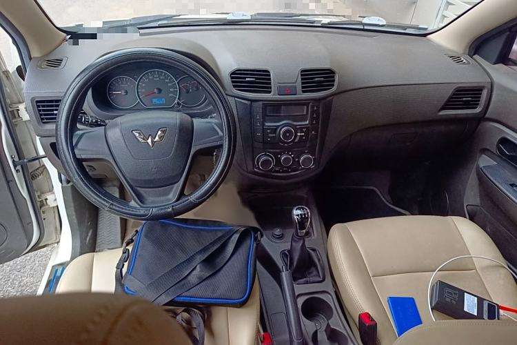 Used Wuling Hongguang 2015 1.5L S1 Standard China V-Emission Standards
