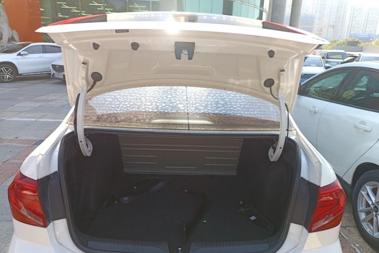 Used Volkswagen Jetta 2017 1.5L Automatic Fashion Model
