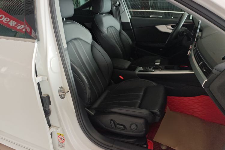 Used Audi A4L 2022 40 TFSI Luxury Dynamic Model