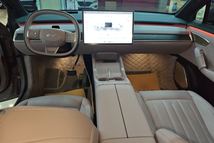 Used ONVO L60 2024 60 kWh Rear-Drive Version
