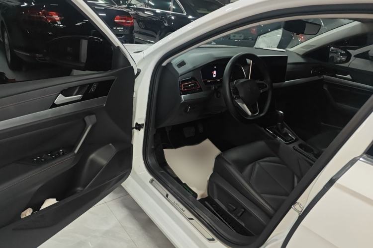 Used Volkswagen Lavida 2023 300TSI DSG Starry Sky Leading Edition
