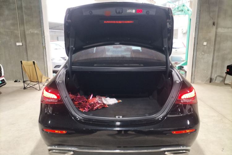 Used Mercedes-Benz E-Class 2023 Updated E 300 L Fashion Edition
